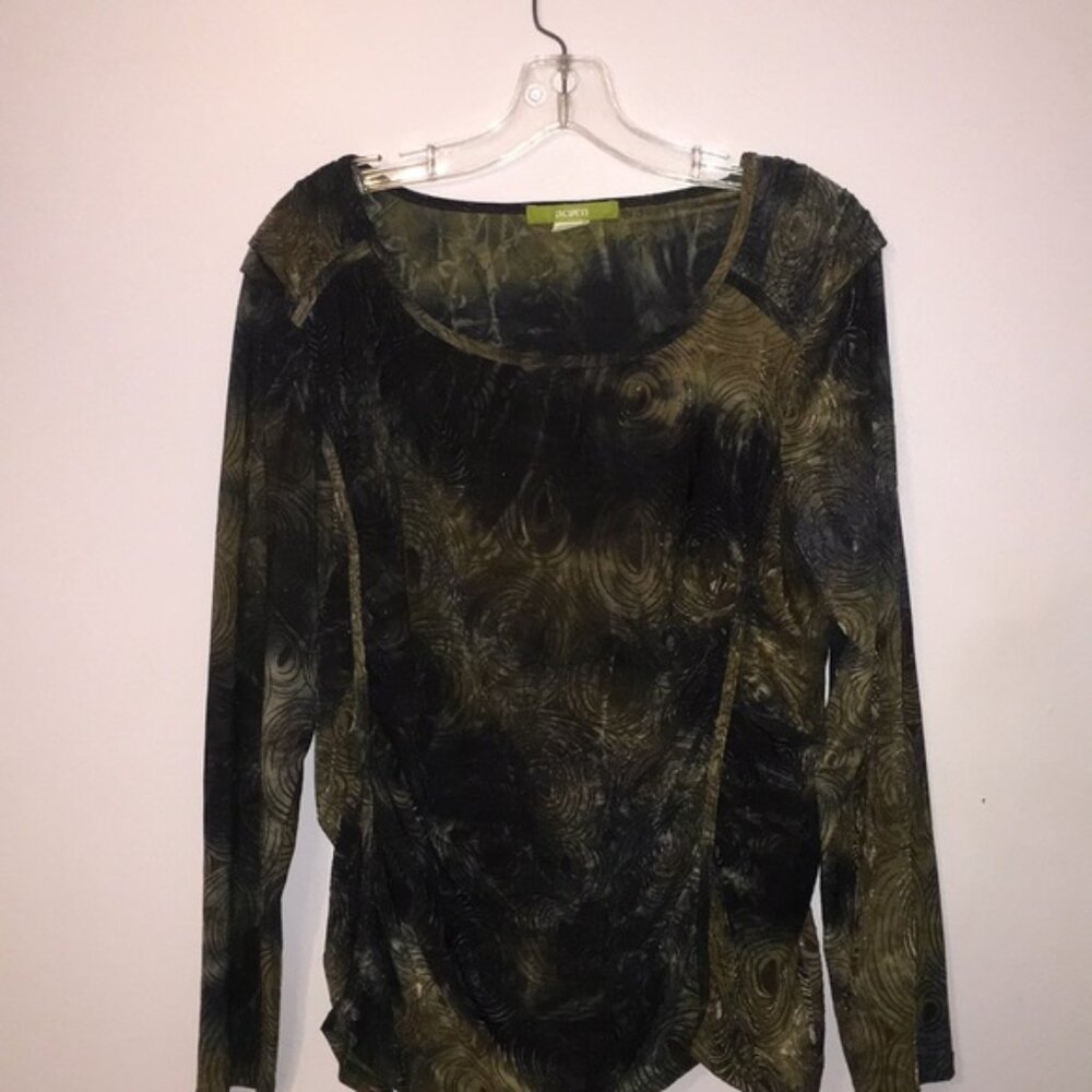 Acorn Top